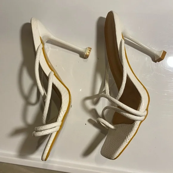 Sandals - Picture 3 of 3